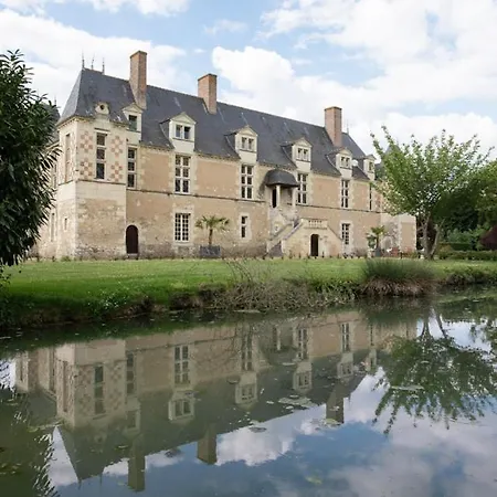 Chateau De Chappe לינה וארוחת בוקר Les Bois-d'Anjou
