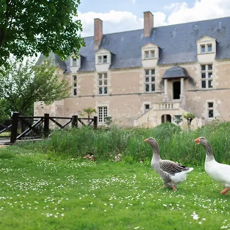 לינה וארוחת בוקר Chateau De Chappe *
