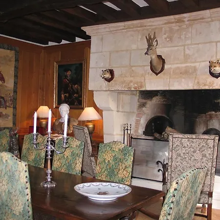 Chateau De Chappe לינה וארוחת בוקר *