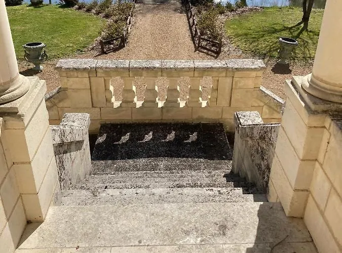 Alojamento de Acomodação e Pequeno-almoço Chateau De Chappe *