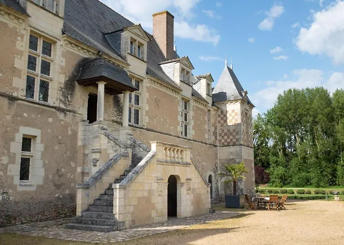 לינה וארוחת בוקר Chateau De Chappe *