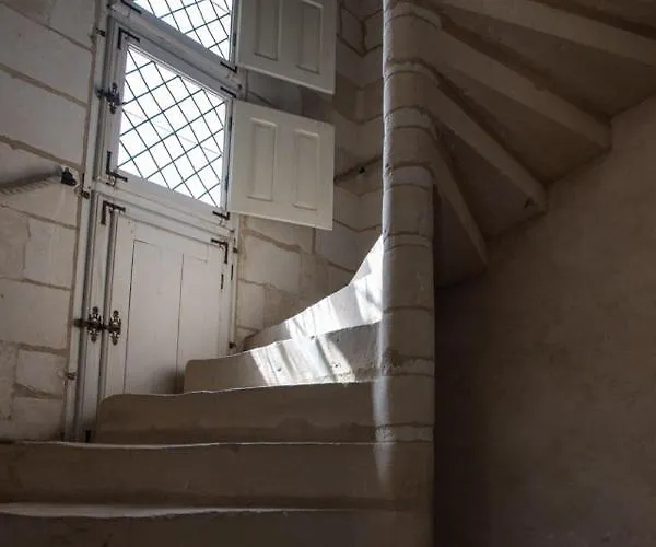 לינה וארוחת בוקר Chateau De Chappe *