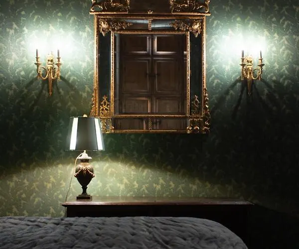 Chateau De Chappe * Les Bois-d'Anjou