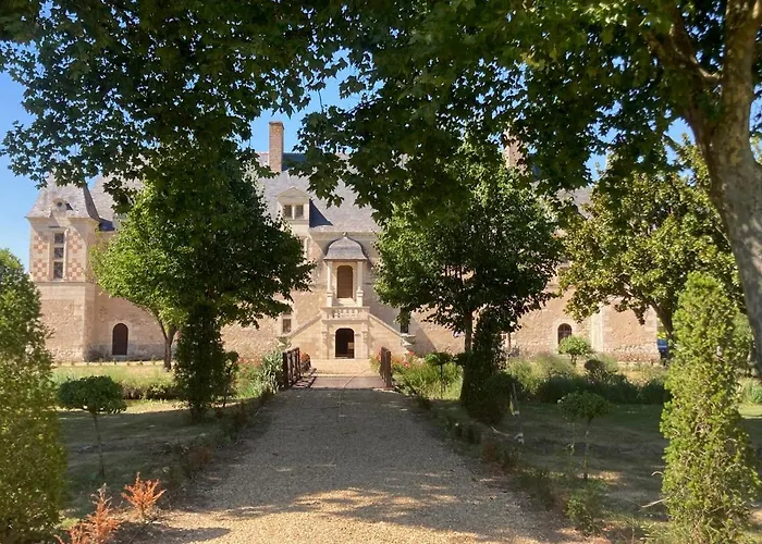 לינה וארוחת בוקר Chateau De Chappe Les Bois-d'Anjou