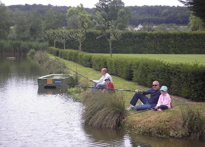 Chateau De Chappe לינה וארוחת בוקר *