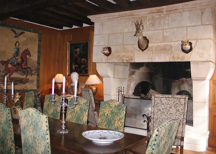 Chateau De Chappe לינה וארוחת בוקר *