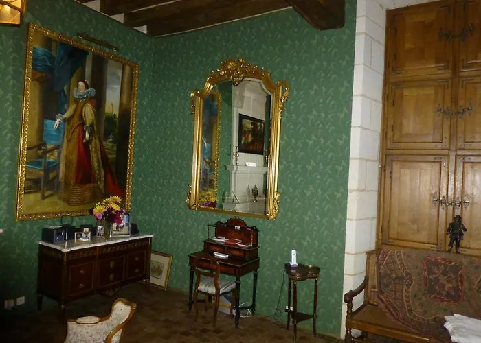 Chateau De Chappe לינה וארוחת בוקר *